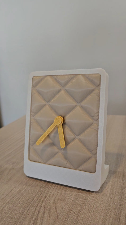 🕰Soft Geometry- tempo che si  prende il suo spazio.